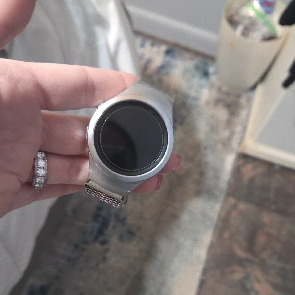 Samsung Silver Smartwatch Gear S2